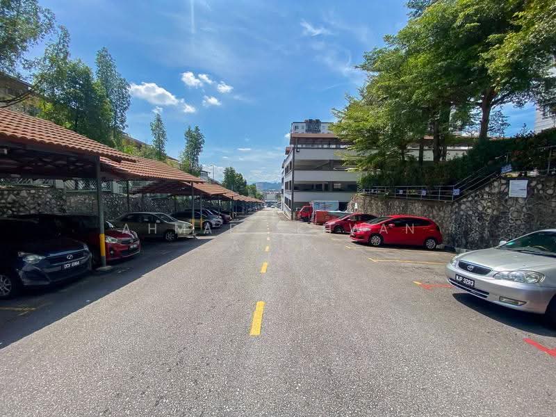 Pangsapuri untuk Dijual di Pangsapuri Seri Pinang - Ahmad Ikhwan Arif - Car Park - PropertyGuru.com.my