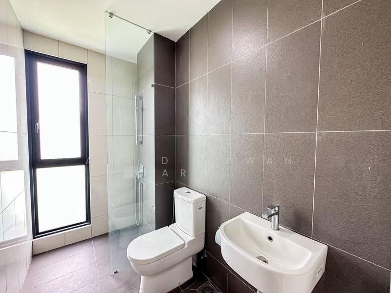 Semi-Detached House for Sale in Bandar Sungai Long (Selangor) - Ahmad Ikhwan Arif - Bathroom - PropertyGuru.com.my