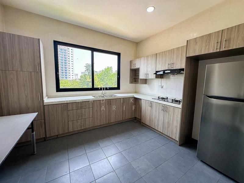 Semi-Detached House for Sale in Bandar Sungai Long (Selangor) - Ahmad Ikhwan Arif - Kitchen - PropertyGuru.com.my