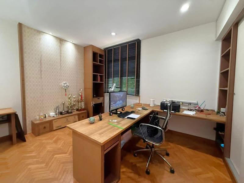 2.5-storey Terraced House for Sale in Tanjung Tokong (Penang) - Chris Teoh - Study - PropertyGuru.com.my