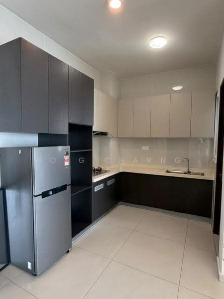 Condominium for Rent at Royal Strand @ Country Garden Danga Bay - Hong Charng Lee - Kitchen - PropertyGuru.com.my