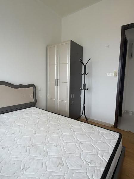 Condominium for Rent at Royal Strand @ Country Garden Danga Bay - Hong Charng Lee - Bedroom - PropertyGuru.com.my