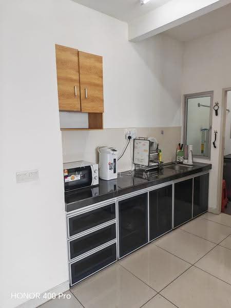 Kediaman Servis untuk Disewa di Savanna Executive Suite @ Southville City - Ahmad Muslim - Kitchen - PropertyGuru.com.my