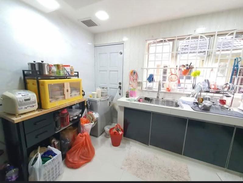 2-storey Terraced House for Sale in Usj 1 (Subang Jaya) - Kelvin Thong - Kitchen - PropertyGuru.com.my