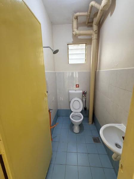 Apartment for Rent at Taman Seri Setanggi - Ben Eu - Bathroom - PropertyGuru.com.my