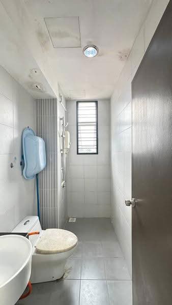 Kediaman Servis untuk Dijual di SuriaMas Suites - Yvonne Lim - Bathroom - PropertyGuru.com.my