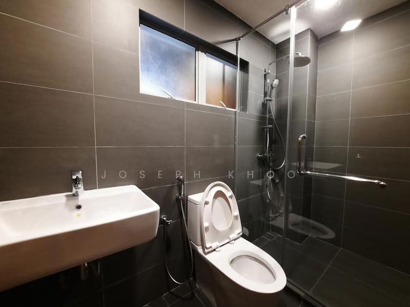 Rumah Berkembar untuk Dijual di Kota Kemuning (Shah Alam) - Joseph Khoo - Bathroom - PropertyGuru.com.my