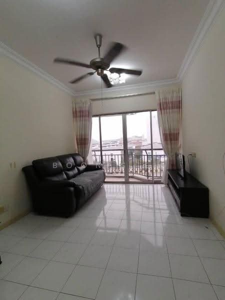 Kondominium untuk Dijual di Villa Emas - Boon Siew - Living Room - PropertyGuru.com.my