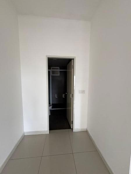 Kediaman Servis untuk Disewa di Savanna Executive Suite @ Southville City - Lee Crystal - PropertyGuru.com.my