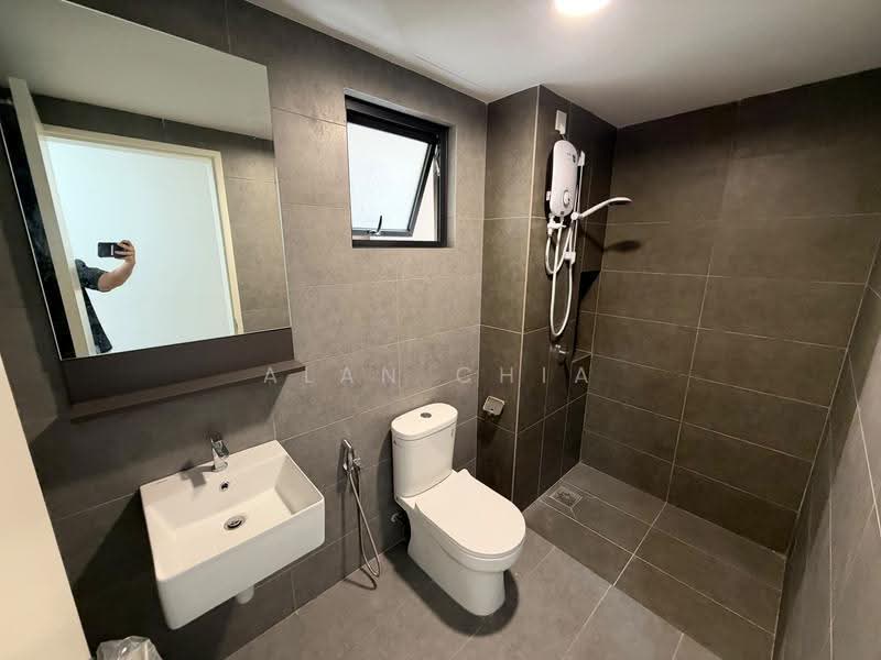 Kondominium untuk Disewa di D'Terra Residences - Alan Chia - Bathroom - PropertyGuru.com.my