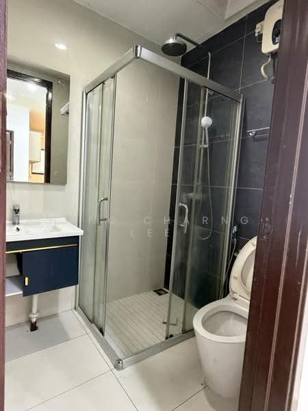Kondominium untuk Disewa di Royal Strand @ Country Garden Danga Bay - Hong Charng Lee - Bathroom - PropertyGuru.com.my