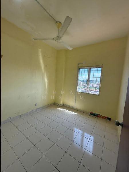 Apartment for Rent at Selesa I Resort Apartment (Pangsapuri Damai Mewah B) - Ahmad Muslim - Interior - PropertyGuru.com.my