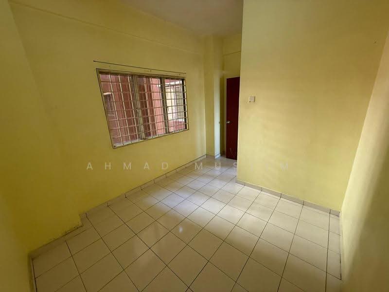 Apartment for Rent at Selesa I Resort Apartment (Pangsapuri Damai Mewah B) - Ahmad Muslim - Interior - PropertyGuru.com.my