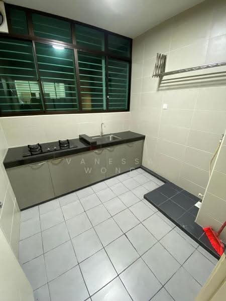Kondominium untuk Disewa di The Z Residence - Vanessa Wong - Kitchen - PropertyGuru.com.my