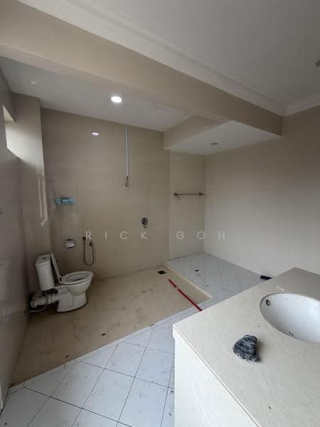 Semi-Detached House for Sale in Batu Ferringhi (Penang) - Rick Goh - Bathroom - PropertyGuru.com.my