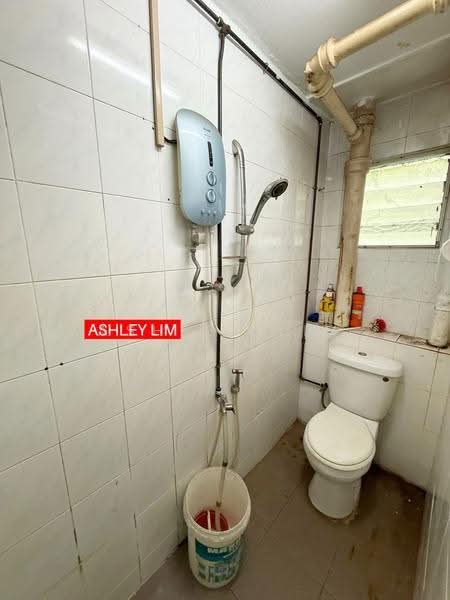 Rumah Flat untuk Dijual di Taman Tun Sardon - Ashley Lim - Bathroom - PropertyGuru.com.my