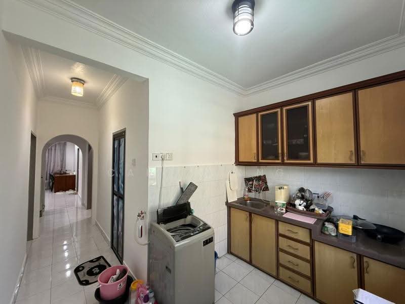 Pangsapuri untuk Dijual di Taman Bagan Lalang Apartment - Carson Ang - Kitchen - PropertyGuru.com.my