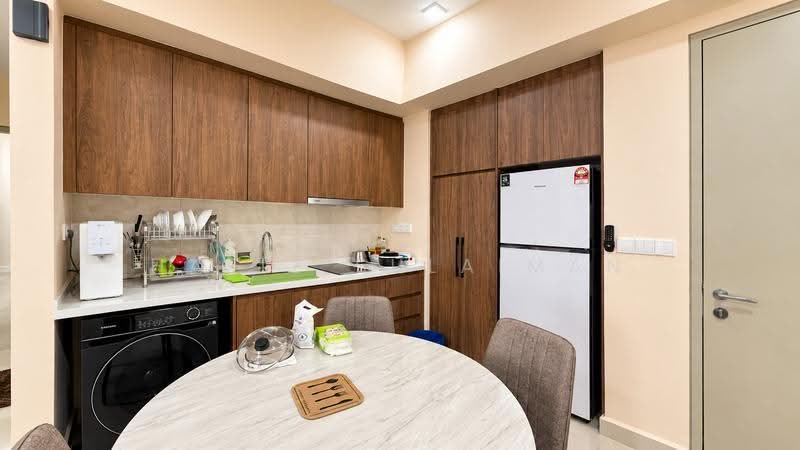 Service Residence for Sale at Quinn Residence - Hafiz Sulaiman - Kitchen - PropertyGuru.com.my