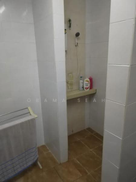 Condominium for Sale at Platinum Lake PV 15 - Obama Seah - Bathroom - PropertyGuru.com.my