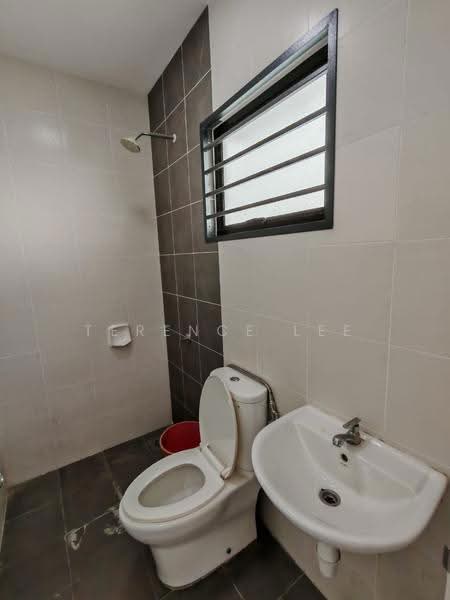 Rumah Teres 2-Tingkat untuk Disewa di Shah Alam (Selangor) - Terence Lee - Bathroom - PropertyGuru.com.my