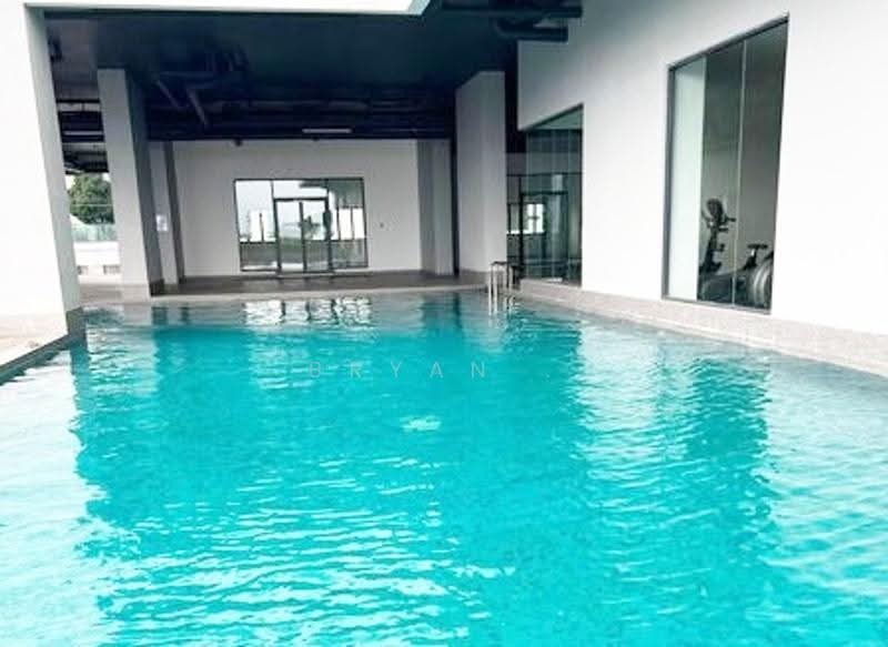 Service Residence for Rent at Flora Residency - Bryan . - Pool - PropertyGuru.com.my