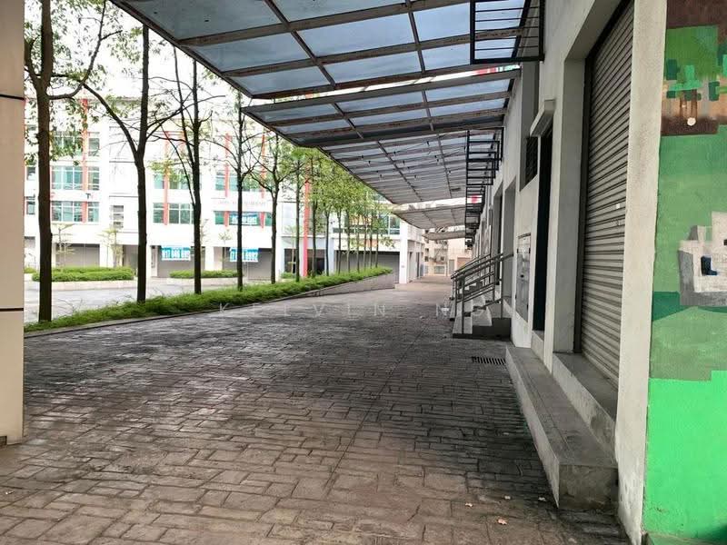 Shop / Office for Sale in Bandar Putra Permai (Seri Kembangan) - Kelvin Ng - Exterior - PropertyGuru.com.my