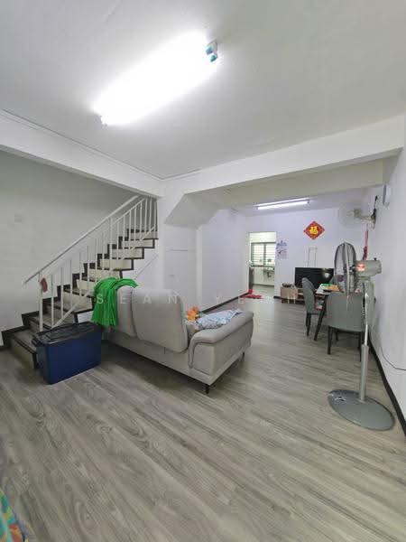 2-storey Terraced House for Sale in Taman Ungku Tun Aminah (Skudai) - Sean Yeoh - Living Room - PropertyGuru.com.my