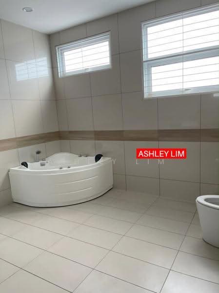 Bungalow House for Rent in Balik Pulau (Penang) - Ashley Lim - Bathroom - PropertyGuru.com.my