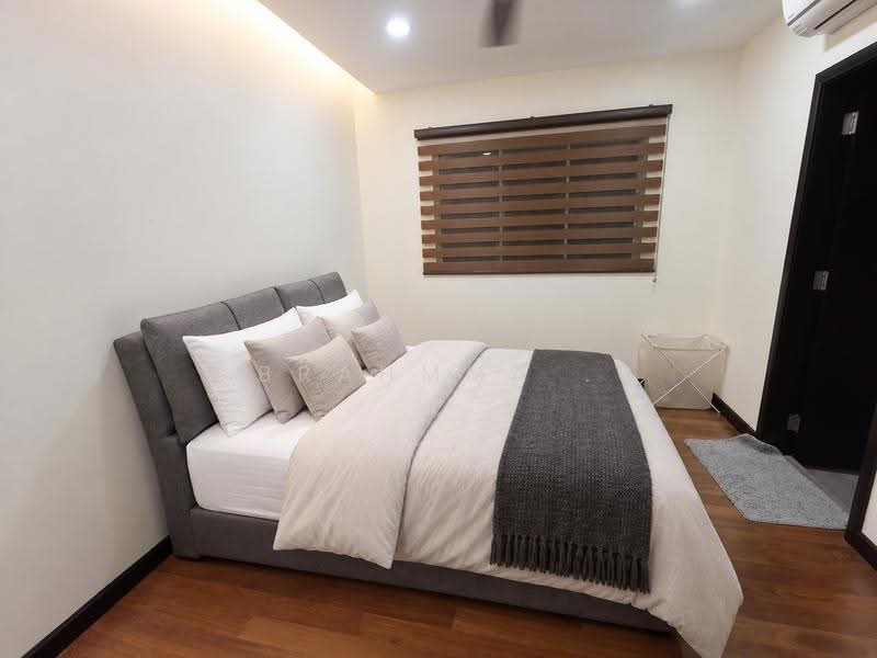 Condominium for Sale at Armanee Terrace II - Brahmma . - Bedroom - PropertyGuru.com.my