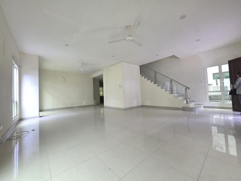 Semi-Detached House for Sale in Taman Vista Hill (Cheras) - Ken Lew - Living Room - PropertyGuru.com.my
