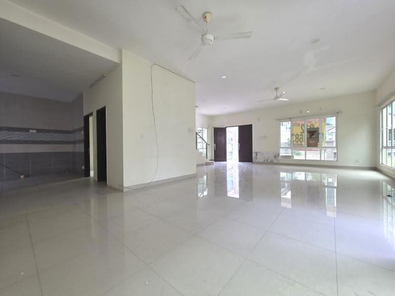 Semi-Detached House for Sale in Taman Vista Hill (Cheras) - Ken Lew - Living Room - PropertyGuru.com.my