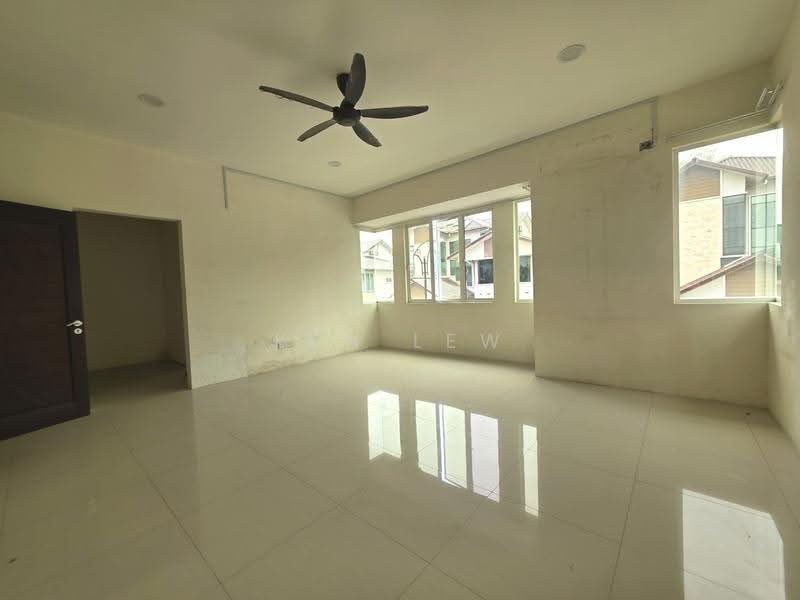 Semi-Detached House for Sale in Taman Vista Hill (Cheras) - Ken Lew - Interior - PropertyGuru.com.my