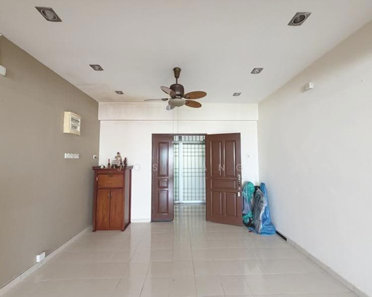 Kondominium untuk Dijual di Straits Regency - Josh Ang - Living Room - PropertyGuru.com.my
