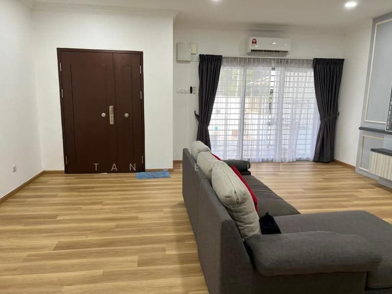 2-storey Terraced House for Rent in Taman Sri Putra Mas (Sungai Buloh) - Tan Siew Lee - Living Room - PropertyGuru.com.my