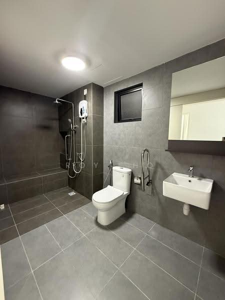 Kondominium untuk Disewa di D'Terra Residences - Roy Cho - Bathroom - PropertyGuru.com.my