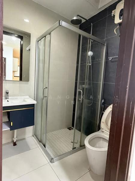 Kondominium untuk Disewa di Amberside @ Country Garden Danga Bay - Chang Kai Yin - Bathroom - PropertyGuru.com.my