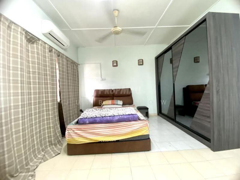 2-storey Terraced House for Sale in BANDAR PUCHONG JAYA (Puchong) - Junbin Low - Bedroom - PropertyGuru.com.my