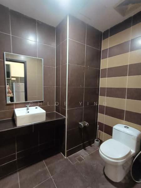 Service Residence for Sale at D'Inspire Residence (Inspira Bestari) - Chloe Ying - Bathroom - PropertyGuru.com.my