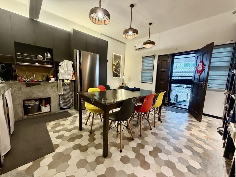 Townhouse for Sale in Ayer Itam (Penang) - Steven Chee - Kitchen - PropertyGuru.com.my