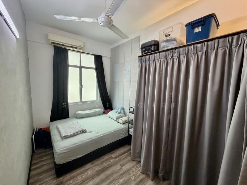 Townhouse for Sale in Ayer Itam (Penang) - Steven Chee - Bedroom - PropertyGuru.com.my