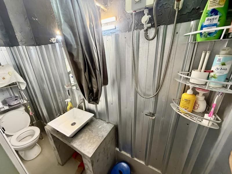 Townhouse for Sale in Ayer Itam (Penang) - Steven Chee - Bathroom - PropertyGuru.com.my