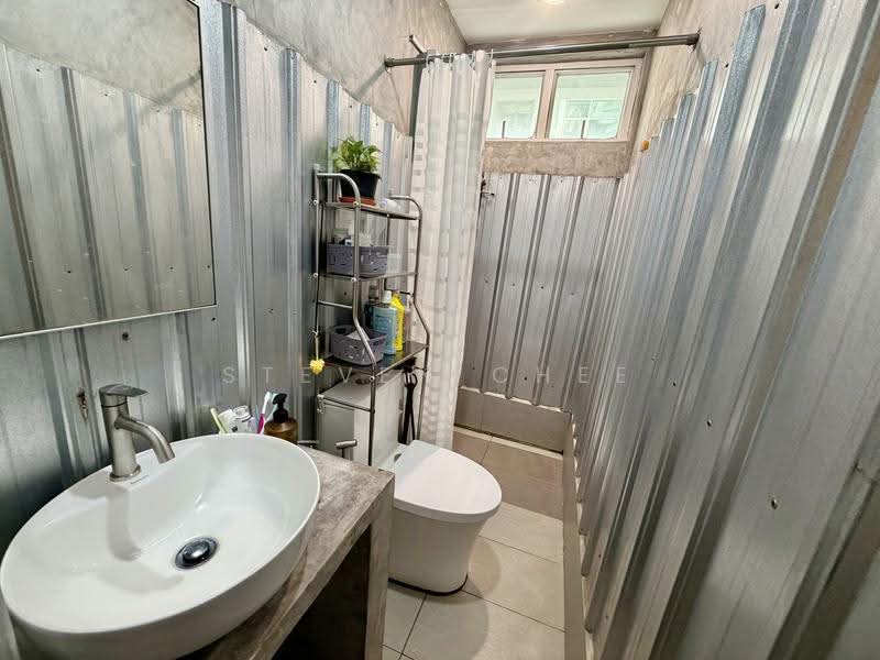 Townhouse for Sale in Ayer Itam (Penang) - Steven Chee - Bathroom - PropertyGuru.com.my