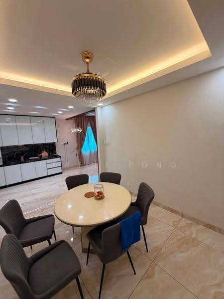 Rumah Teres 2-Tingkat untuk Dijual di Taman Austin Duta (Tebrau) - Ferene Fong - Dining Room - PropertyGuru.com.my