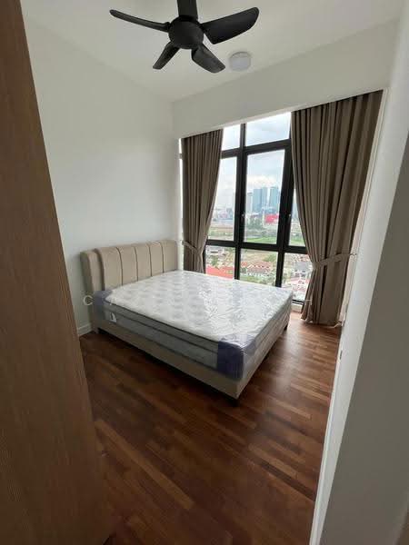Kediaman Servis untuk Disewa di Avara - Cammie Loh - Bedroom - PropertyGuru.com.my