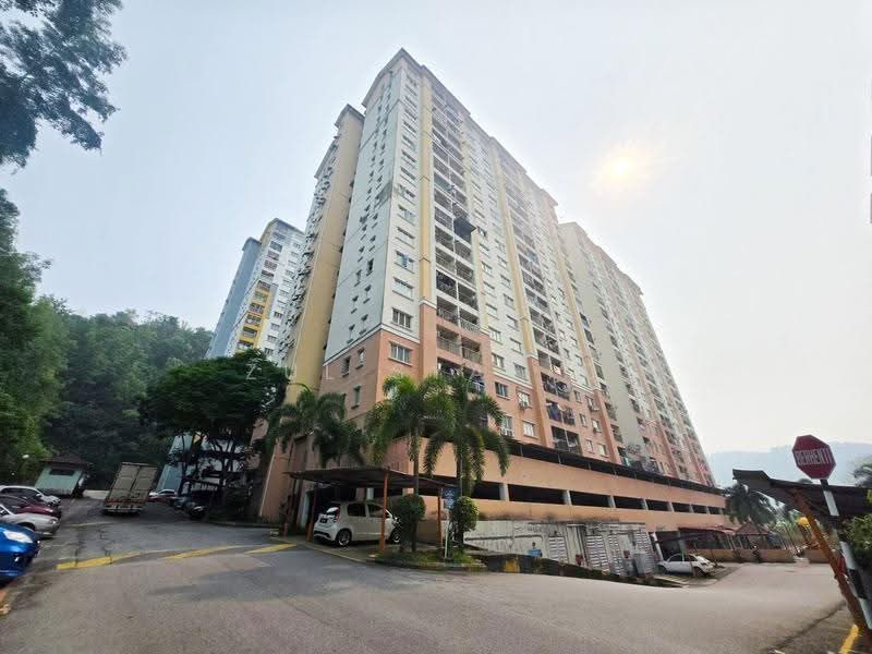 Apartment for Sale at Lakeview Apartments - Zul Syafiq - Exterior - PropertyGuru.com.my