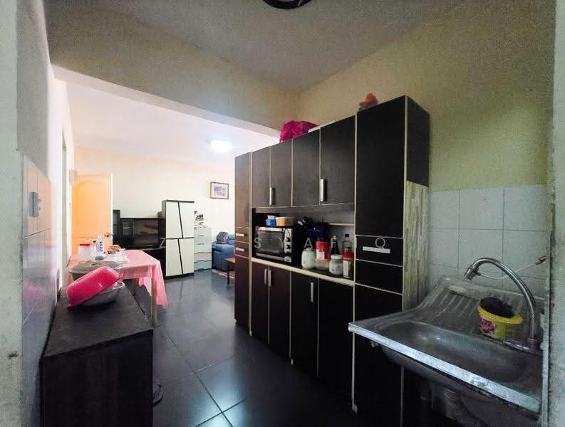 Apartment for Sale at Lakeview Apartments - Zul Syafiq - Kitchen - PropertyGuru.com.my