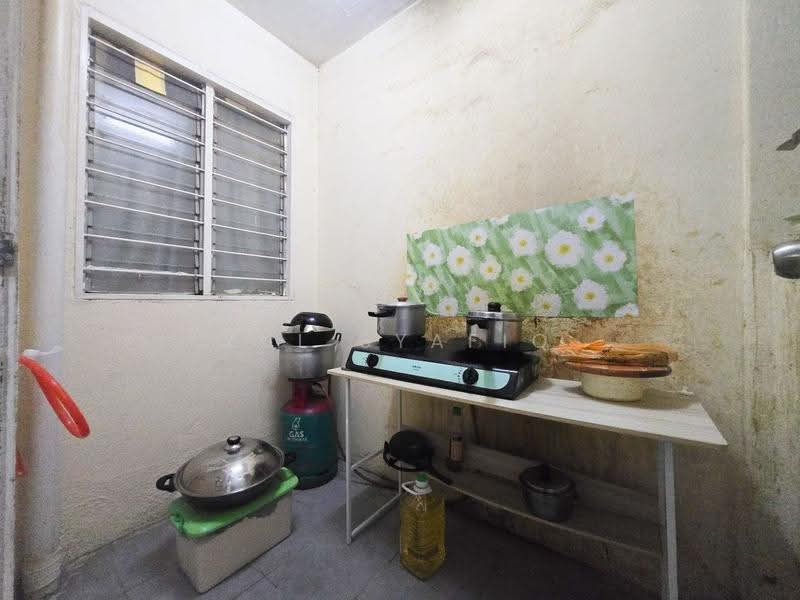 Apartment for Sale at Lakeview Apartments - Zul Syafiq - Kitchen - PropertyGuru.com.my