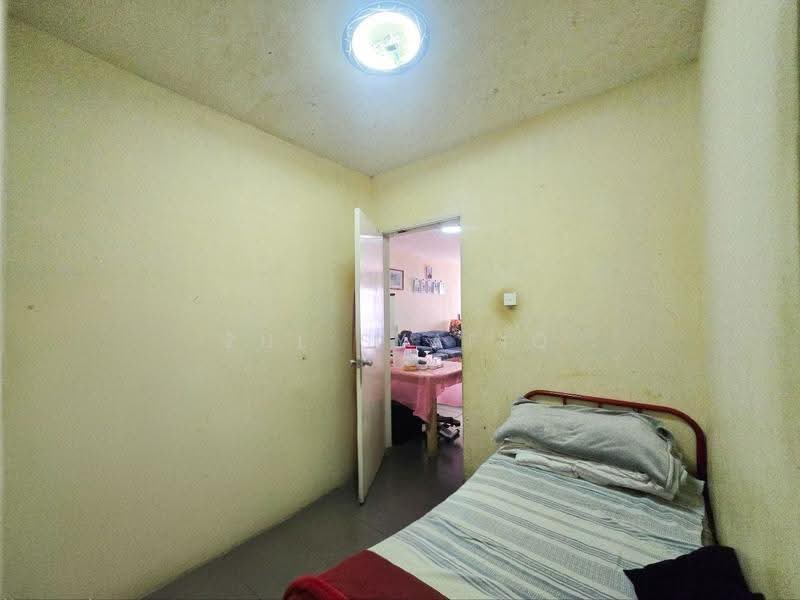 Apartment for Sale at Lakeview Apartments - Zul Syafiq - Bedroom - PropertyGuru.com.my
