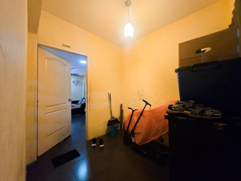 Apartment for Sale at Lakeview Apartments - Zul Syafiq - Entrance - PropertyGuru.com.my