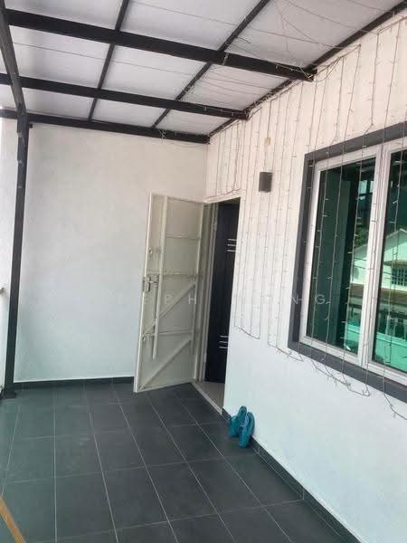 2-storey Terraced House for Sale in Taman Sri Rapat (Ipoh) - Joseph Wong - Balcony - PropertyGuru.com.my